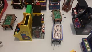 My Miniature Arcade: Basic Fun Pocket Bubble Hockey