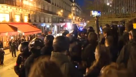 Tensions run high during Paris protest over pension reform