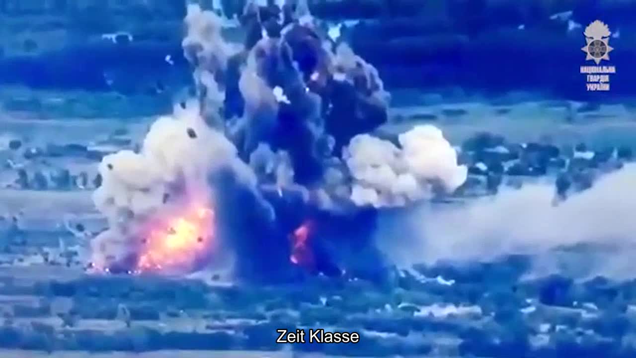 Soldaten der 5. Slobozhan-Brigade des NSU zerstörten effektiv ein russisches Munitionslager im Obla