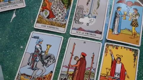 Pretendency Going Down Tarot Insight 5/19/23