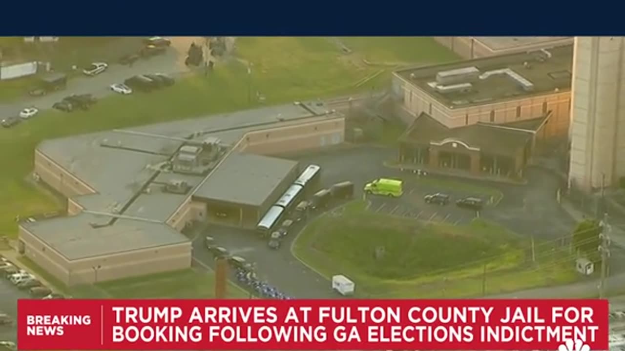 TRUMP ARRESTED AT FULTON COUNTY JAIL THEN RELEASED