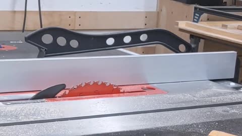 Making a two handled serving board