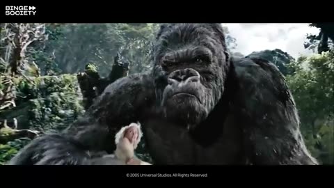 Kinkong to Attack Girl