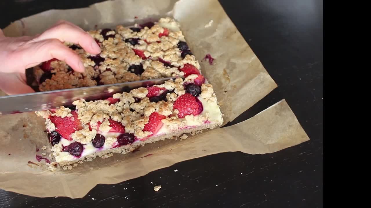 Greek yogurt oatmeal berries bar Easy Quick Low sugar No baking powder