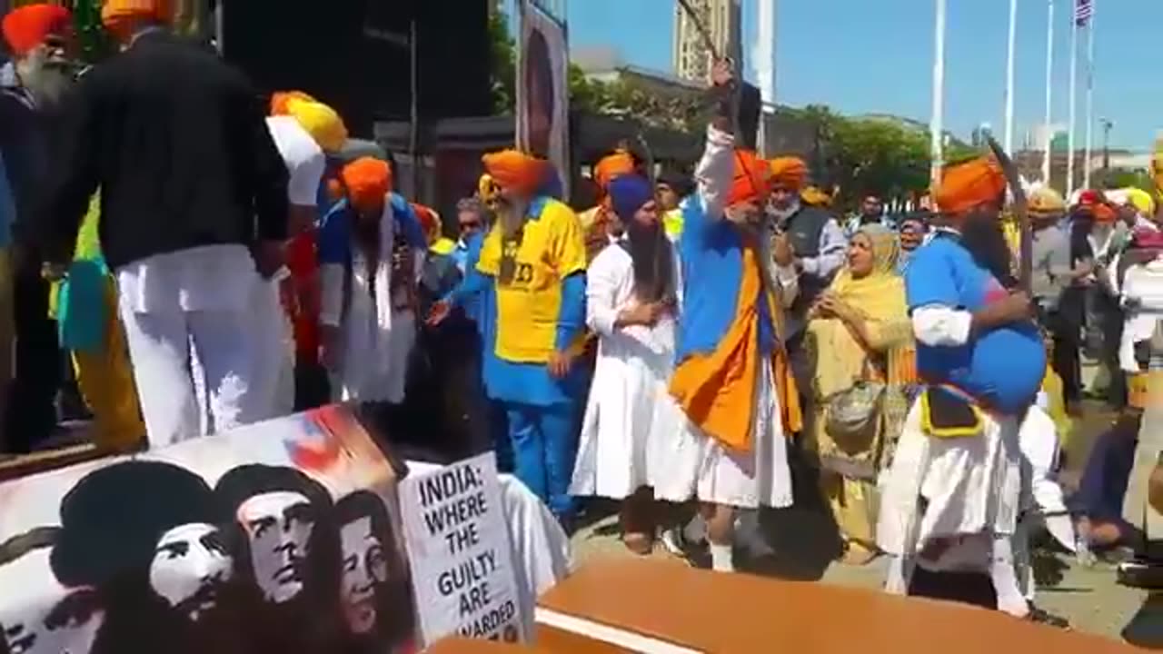 San Francisco scumbag Sikhs give standing Ovation to Terrorist Jagtar Singh Hawara's mama