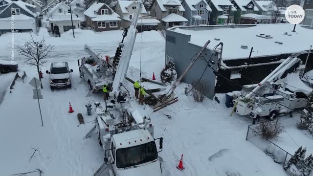 A dangerous snowstorm has reached New York, and locals are being encouraged to stay indoors.