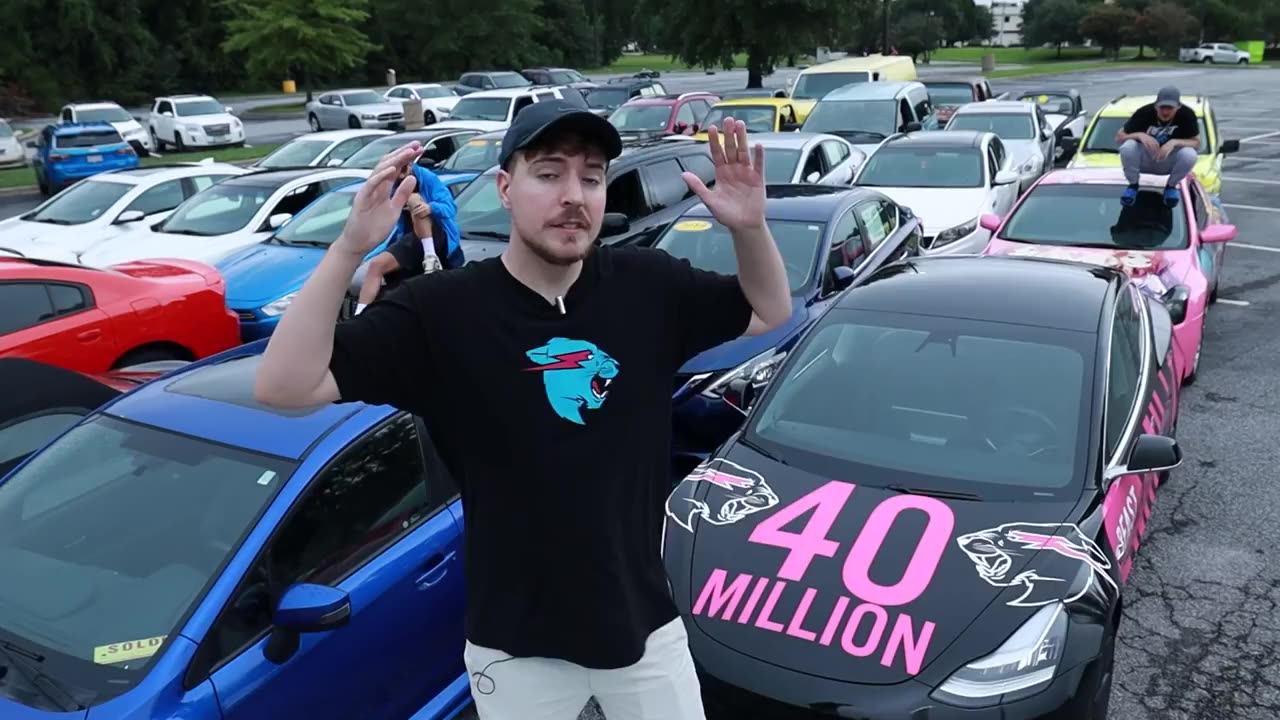 I Gave My 40,000,000th Subscriber 40 Cars