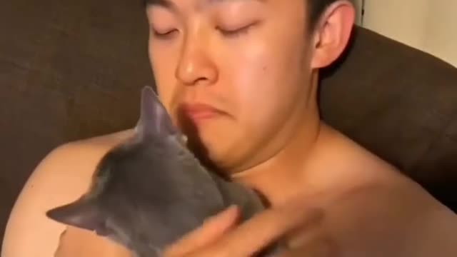 This cat stole her bf//Thats shocking omg!!