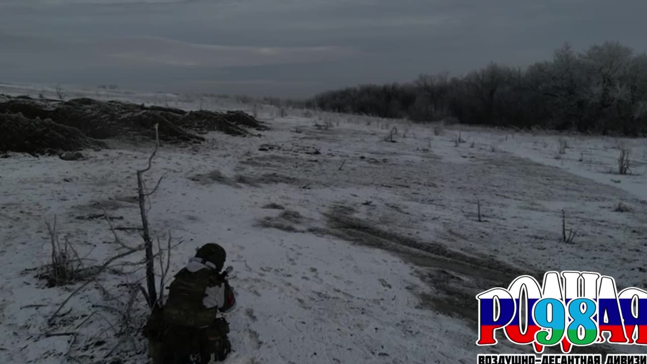 Russian Troops Storm AFU Positions Near Khromove