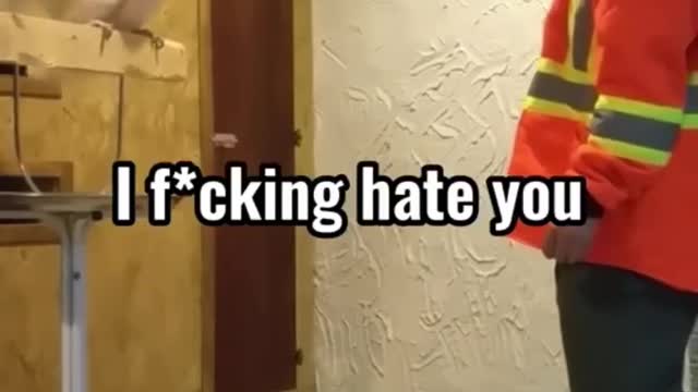 PARROT GOT NO CHILLS.....