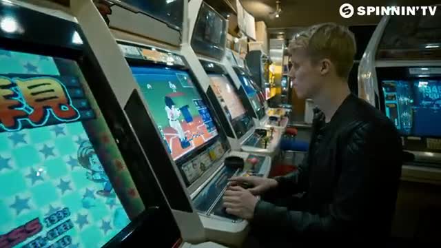 Jay Hardway - Electric Elephants (Official Music Video)_Cut