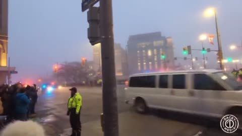 Here’s Biden, on a 5 min trip to Parliament in a 75 armored motorcade to address the climate emrgncy