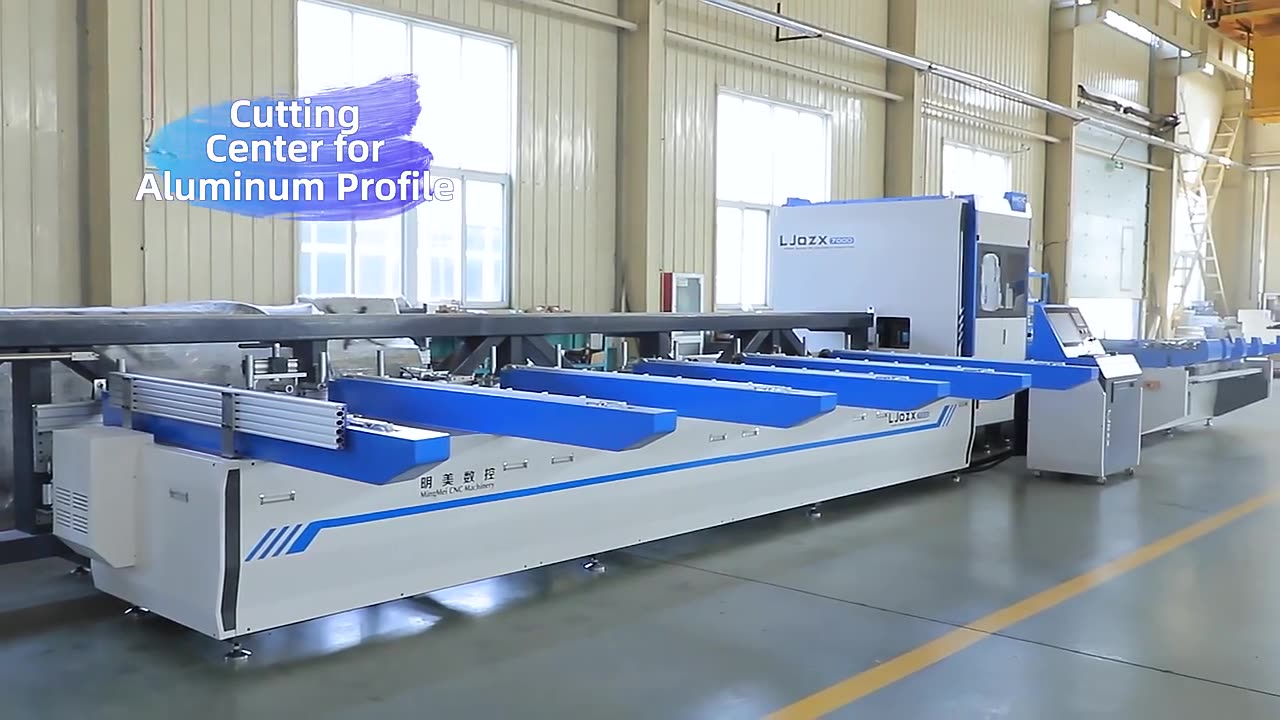 Aluminum cutting center #cutting #aluminum #windows #saw #cncmachine