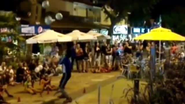 Juggler clown, Atlántida, Uruguay
