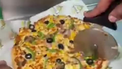"Crafting the Perfect Pizza: A Delicious Journey into Pizza Making!"