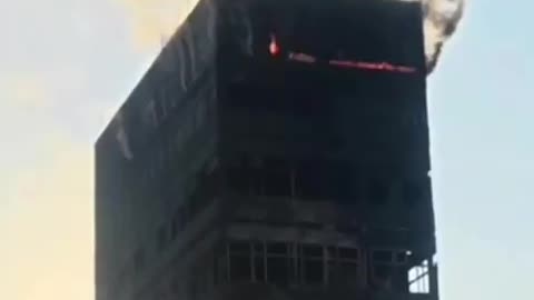 🔥Moscow. The upper floors of the Platan Research Institute building are on fire
