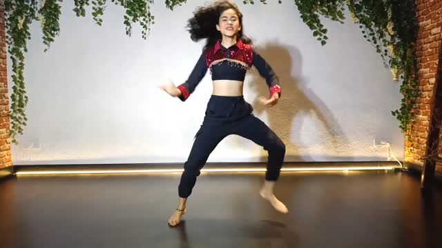 Quit baby girl dance video #Enjoy Performance #Shorts Dance Video Snehu & Friends #TrendVideo