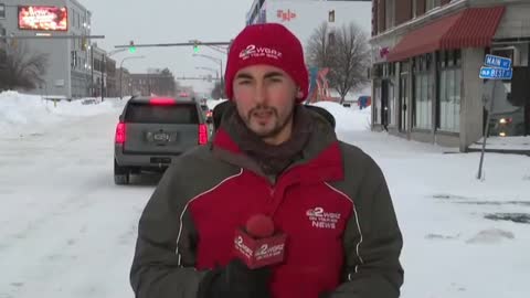 BUFFALO NY WIDESPREAD LOOTING BEING REPORTED. FAKE NEWS MEDIA DOWNPLAYING IT !!!