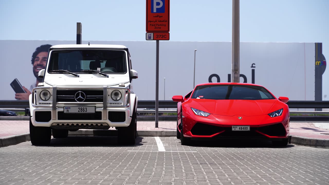 Mercedes G wagon x Lamborghini red