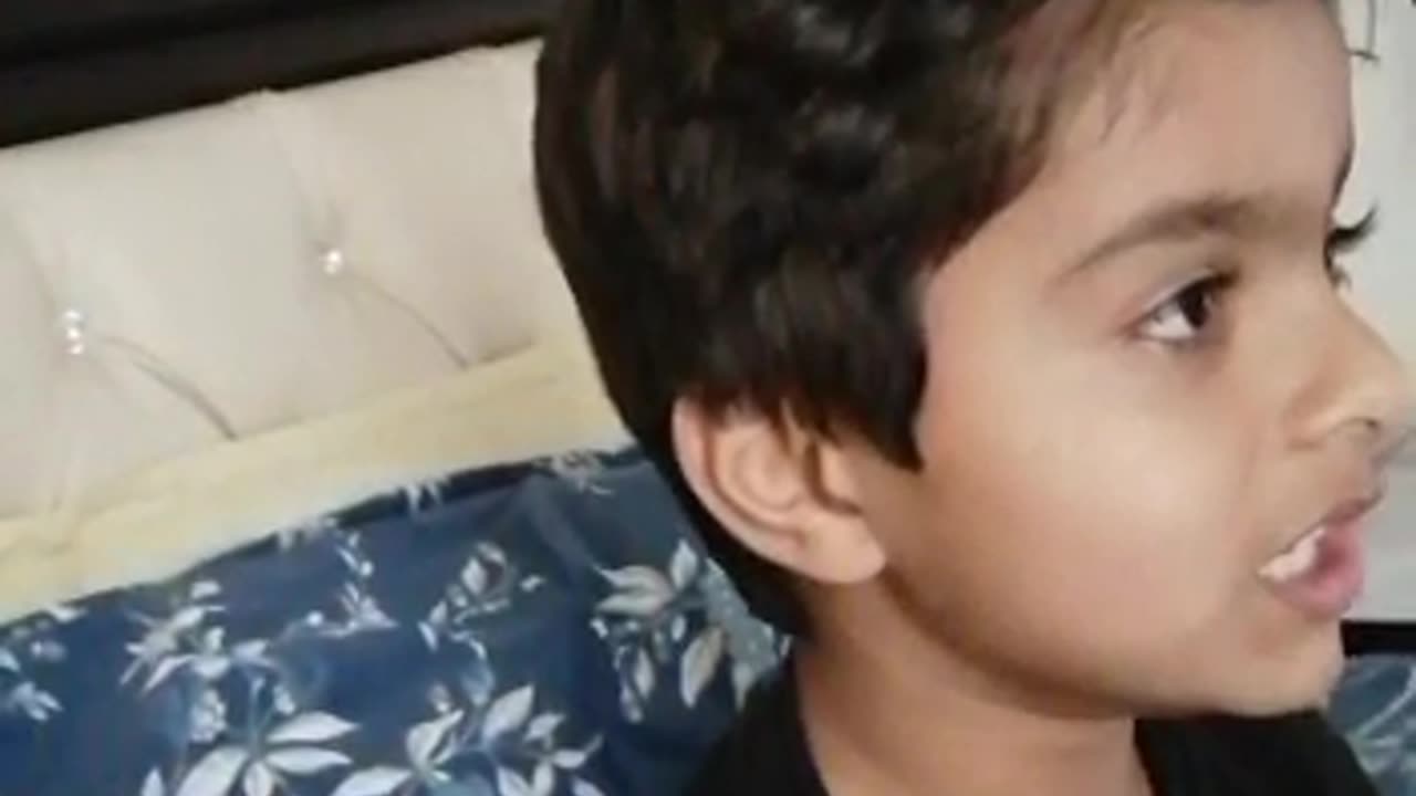 Pakistani National Anthem by a Kid
