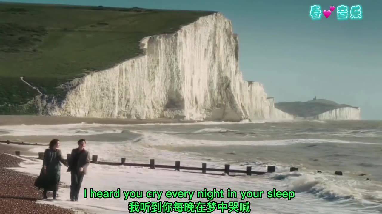 Kelly Clarkson sings the classic Because Of You in Europe and America