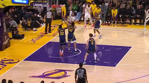 NBA - Jaxson Hayes side step &amp; slam! 😲 GSW-LAL