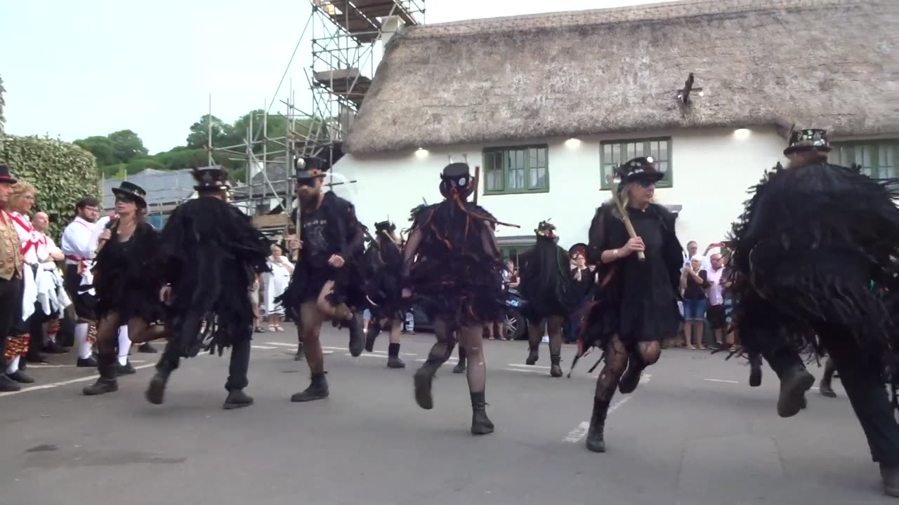 Beltane Border Morris - Vixana - Church House Inn 16 Jun 23