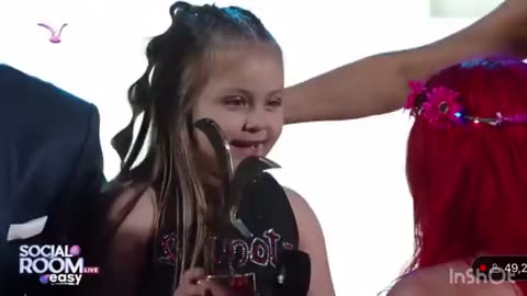 Viña del Mar ofrendó niña a cantante p0rn0