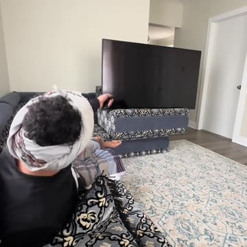 WATCHING TV NOWADAYS-I think i just br0ke my back 😭🤦‍♂️