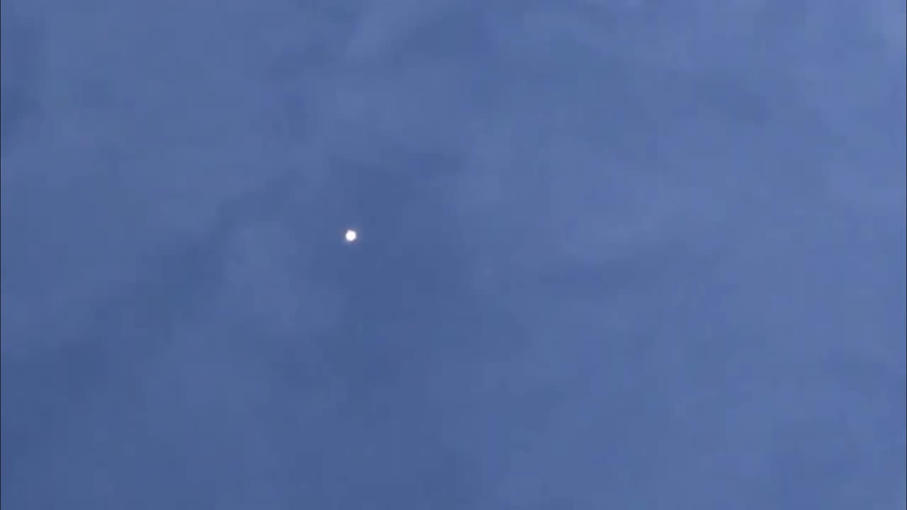 UFO/UAP OVER LANCASHIRE, ENGLAND (14/05/2020)