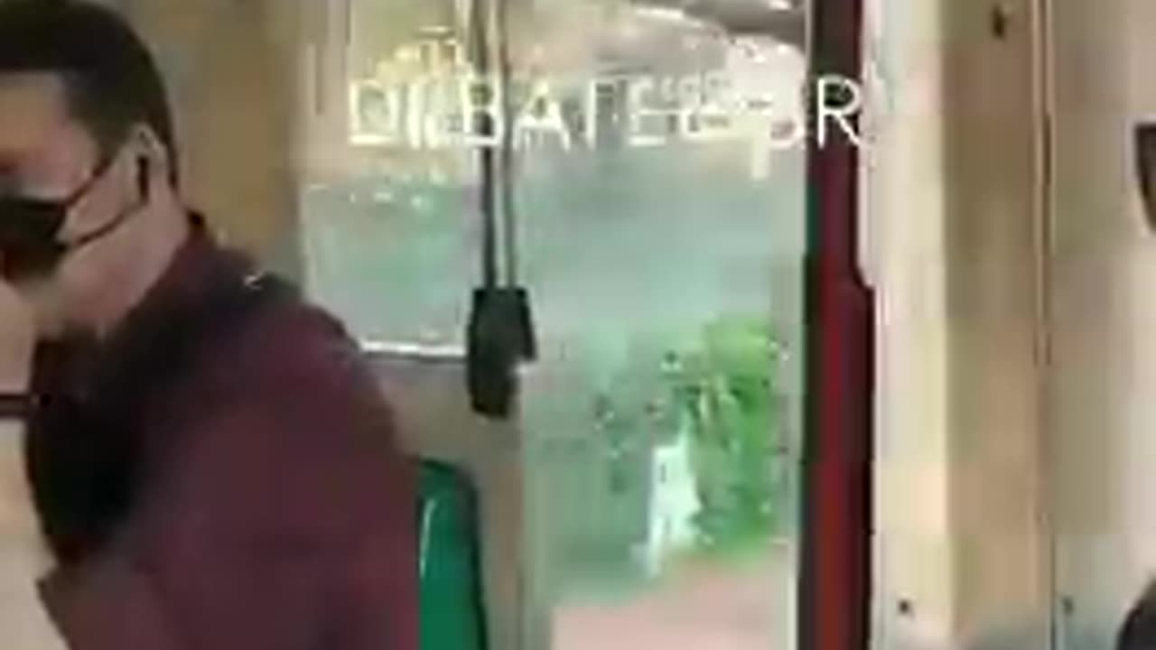 Πρωτοφανές περιστατικό Συρμός του ΗΣΑΠ κινούνταν με ανοιχτή την πόρτα! κινδύνεψαν επιβάτες