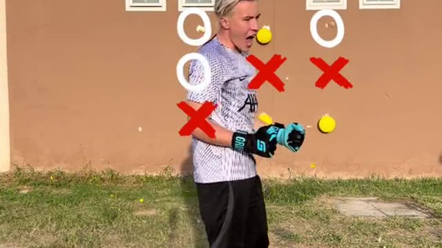 Tic Tac Toe , Attacker vs Goalkeeper ⚽️🧤