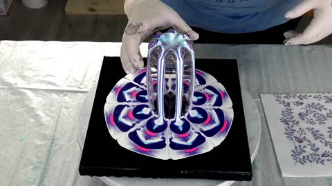 I don't usually like pouring paint, but this is awesome!