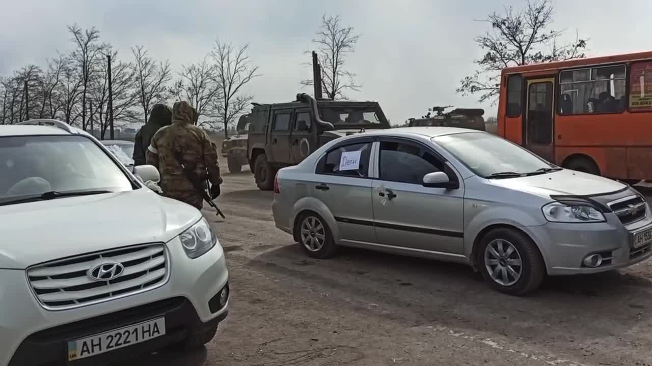 "O" marked Lynx vehicles of Russian Forces at the checkpoint in Mariupol