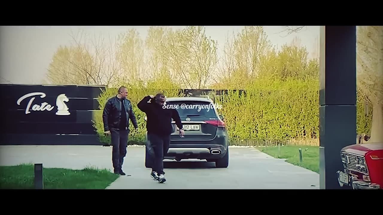 Andrew Tate Confronted In Public (FOOTAGE)