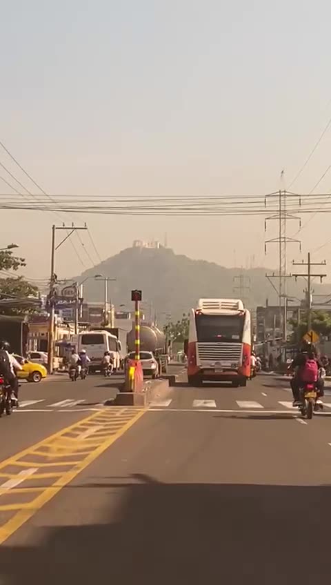 Fenómeno climático que envolvió a La Popa y otros sectores de la ciudad