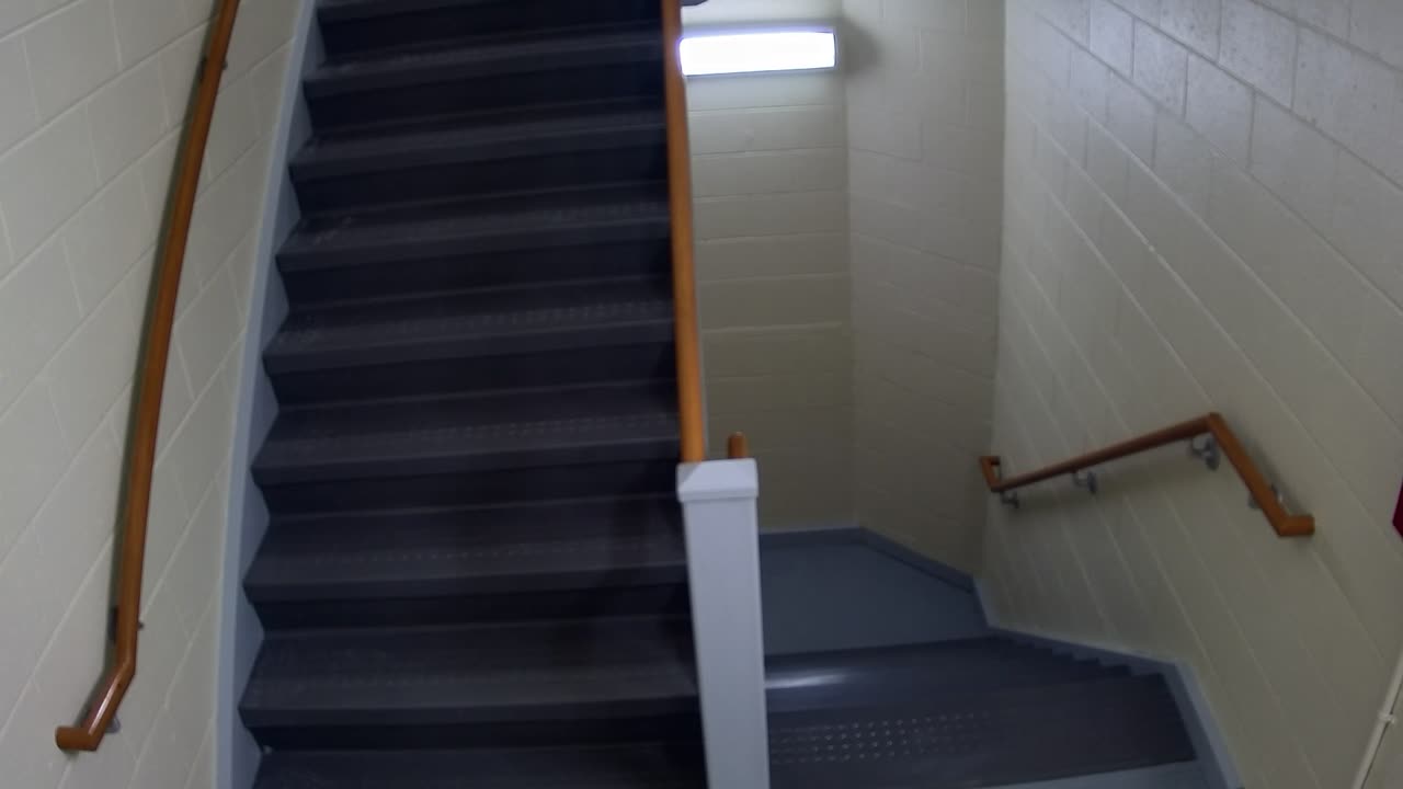 3889FHOB05Stair10_2021-01-06_10h40min01s587ms.mp4