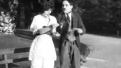 Twenty Minutes of Love - Charlie Chaplin