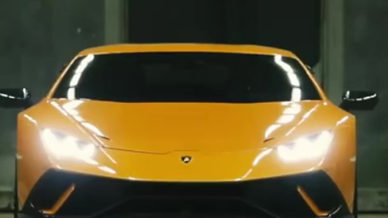 "Mystirious" Lamborghini Yellow Collor Action