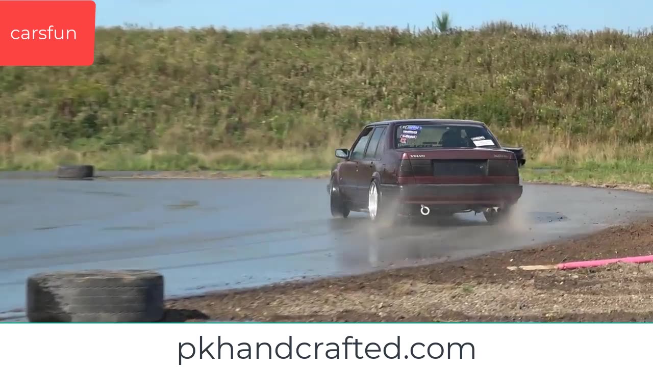 Modified BMW 330i E46 - BRUTAL Drifts