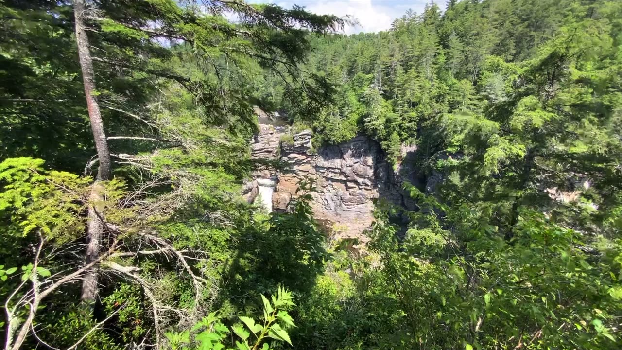 NW NC 7/2/23, 11 AM, 72°F Linville Falls, North Carolina 💦 waterfalls 💦