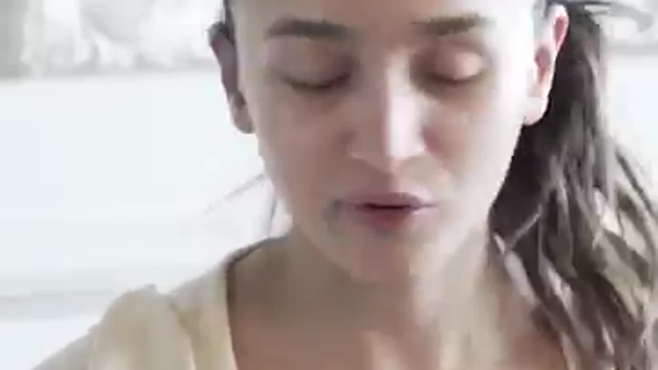 Alia bhatt talk about her skin care 😍😍😯