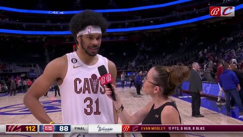 Jarrett Allen applauds the Cavs' unselfish style of play