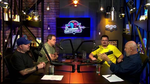 PERSEGUIÇÃO OU CONFILTO INTERNO