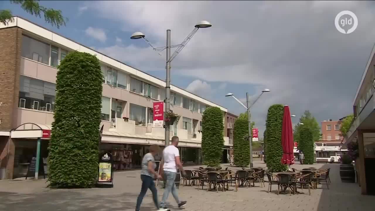 Huis in Hoevelaken onbewoonbaar na blikseminslag
