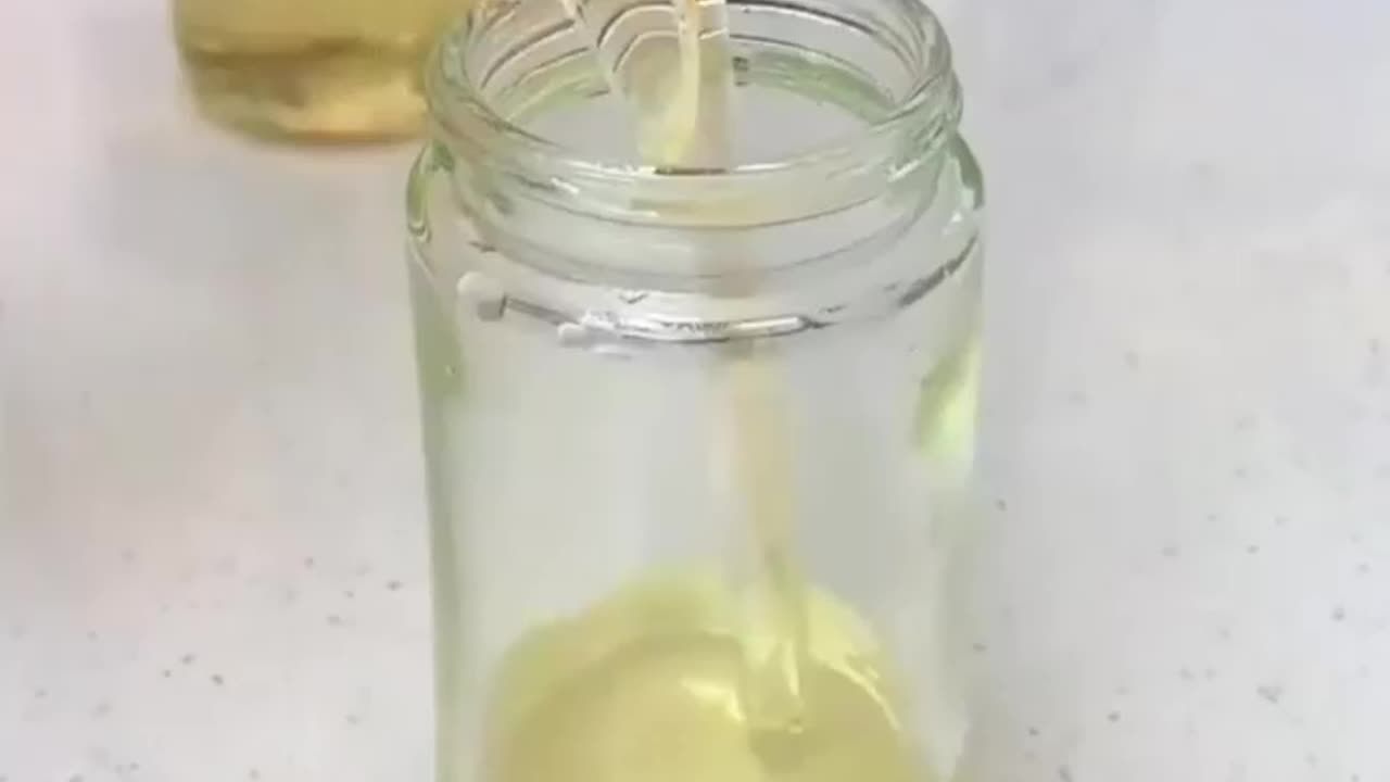 Oil brush dispenser can bring you a lot of cooking convenience