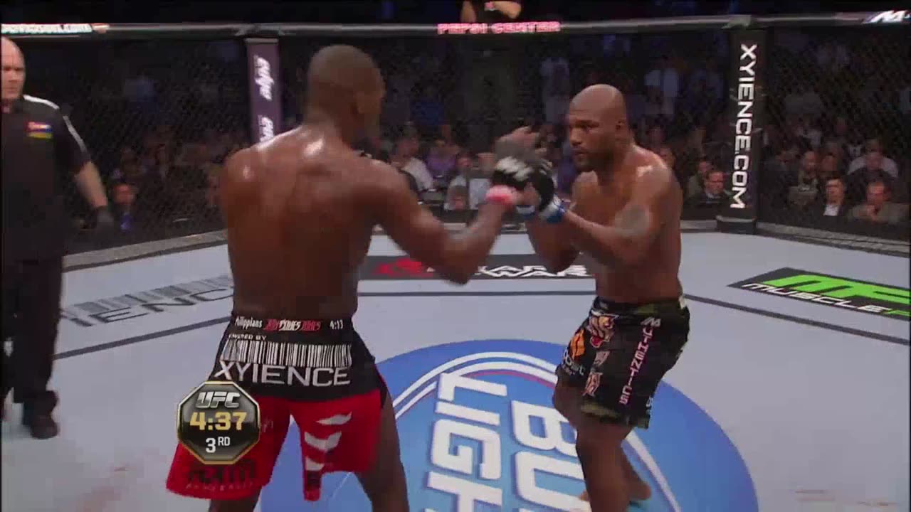 Jon Jones vs Quinton Jackson