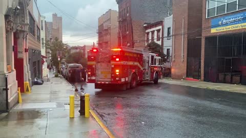 FDNY 41 Squad Responding Modified from their Quarters