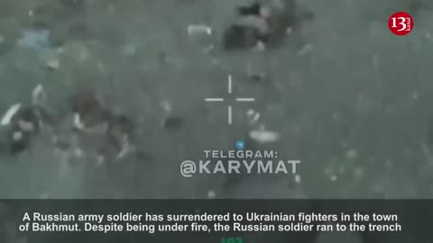 Russian fighter approaches Ukrainian soldiers’ trench and surrenders