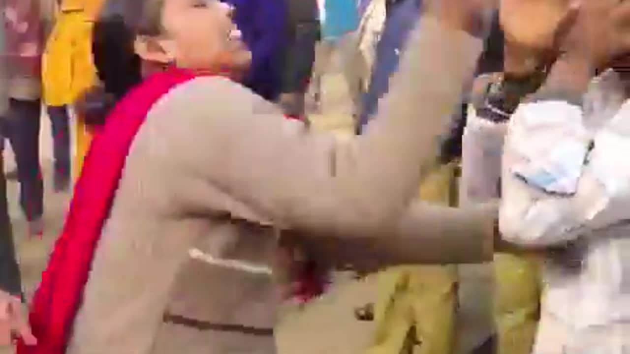 Jihadi ne kiya chhatr ke sath sath chedchad